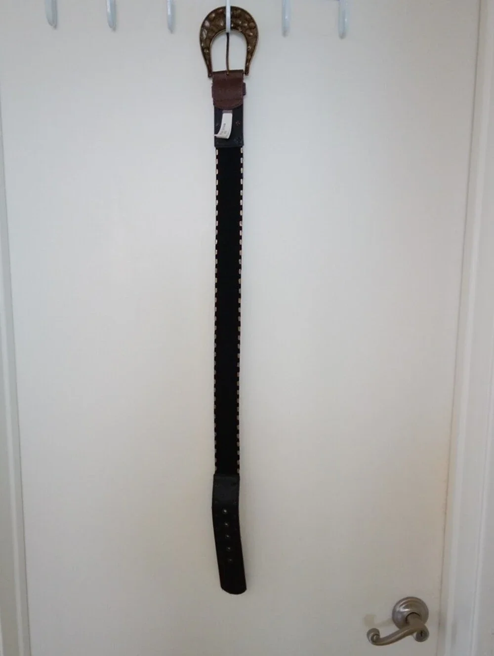 NOBO Brown Leather Belt with Decorative Chain and Brass-Tone Buckle